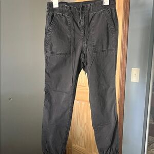 American Eagle Outfitters Black Skinny Cargo Joggers- Size 8 NWOT